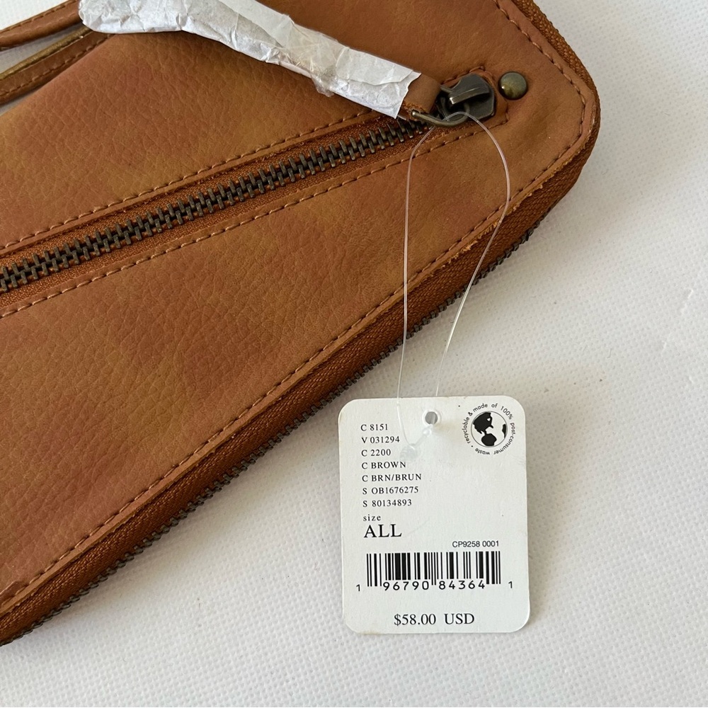 Free People Brown Vegan Wallet NWT - Picture 3 of 8